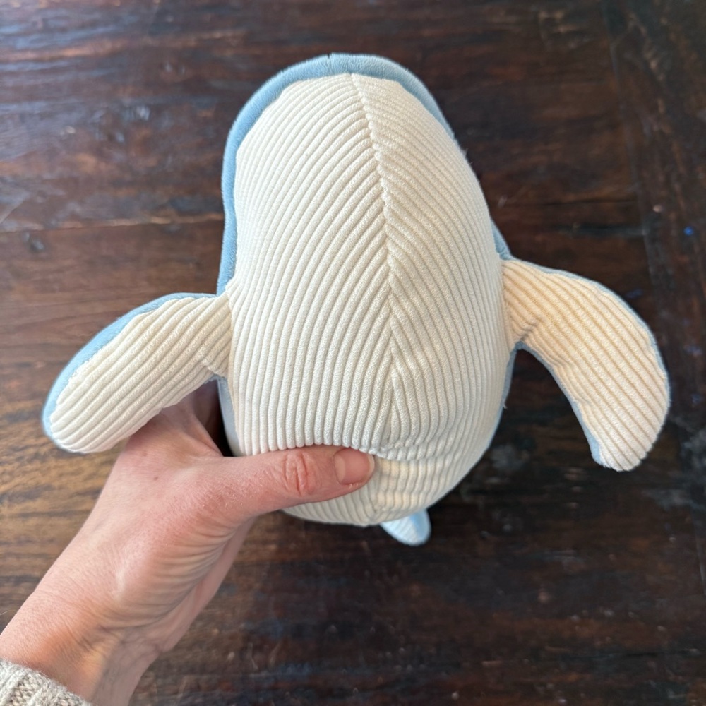 Keiki Kuddles Plush, Humpback Whale 15” - Picture 8 of 11